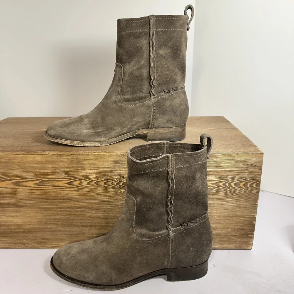 Frye Cara Suede Ankle Boots WMN SZ 7B Tan Western Boho Minimalist Festival 4015